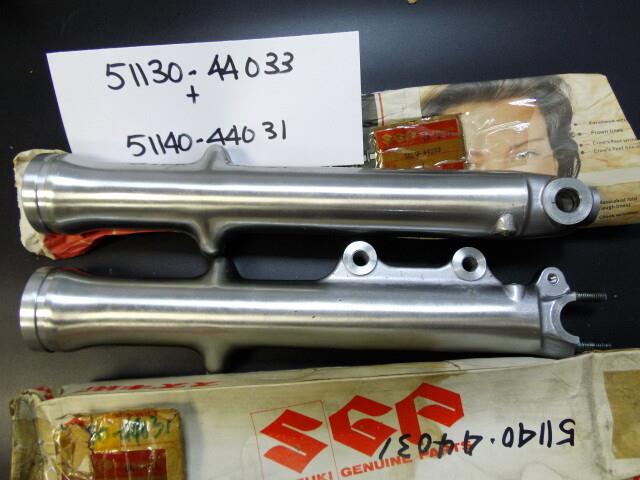 Suzuki Gs250 Gs400 Gs450 Gsx400 Fork Outer Tube L/r Nos 51130-44033 51140-44031