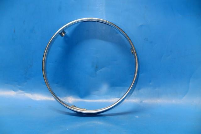 Suzuki Gs450 Gsx250 Gsx400 Ts250 B/c Headlamp Rim Nos Genuine 35111-30520
