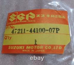Suzuki GSX250 GSX400 GS450 Side Panel L/H Red 47211-44100-07P NOS Rare Genuine