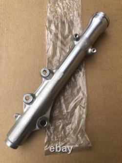 Suzuki GSX750 ET/EX 1980-1981 NOS OEM Lower Left Fork Leg Casing 51140-45400