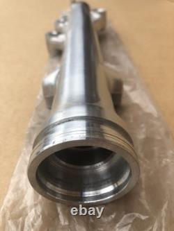 Suzuki GSX750 ET/EX 1980-1981 NOS OEM Lower Left Fork Leg Casing 51140-45400