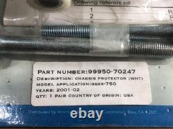 Suzuki GSXR750 K1-K2 2001-02 NOS OEM Crash Bung Protector Kit, White 99950-70247