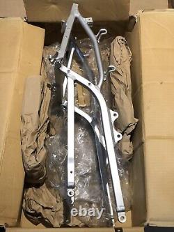 Suzuki GSXR750 Y-K3 2000-2003 NOS OEM Rear Seat Support Subframe 41200-35F02