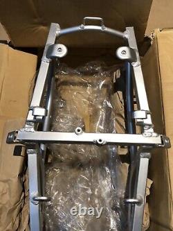 Suzuki GSXR750 Y-K3 2000-2003 NOS OEM Rear Seat Support Subframe 41200-35F02