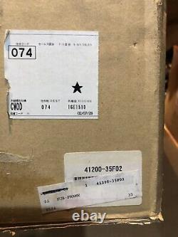 Suzuki GSXR750 Y-K3 2000-2003 NOS OEM Rear Seat Support Subframe 41200-35F02