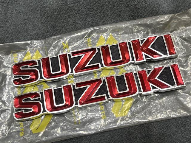 Suzuki Gt185 Gt250 Gt380 Gt550 T350 Tank Badges Emblem Nos Genuine 68111-33000