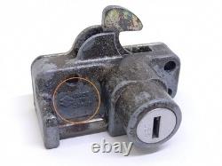 Suzuki GT185 GT380 GT750 GT550 Seat Lock Helmet NOS Japan #257