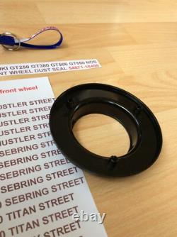 Suzuki GT250 GT380 GT500 GT550 NOS Front wheel dust seal Pt No 54871-18400 NEW