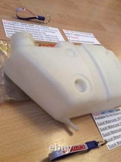 Suzuki GT250 T350 NOS OIL TANK WITH SUZUKI BAG + PARTS TAG PT NO 44611-18602