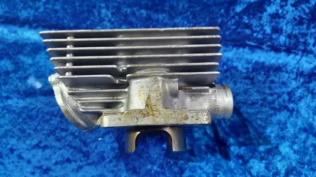 Suzuki Gt380 Right Hand Cylinder 11210-33100 /1 /2 Nos Genuine Rare
