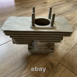 Suzuki GT550 J/K NOS Centre Cylinder