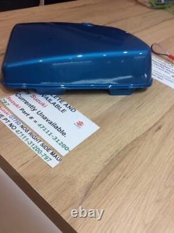 Suzuki GT750 NOS RIGHT SIDE PANEL MAUI BLUE PT NO 47111-31200-797 WITH PARTS TAG