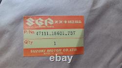 Suzuki Genuine GT250 A B RH Side Panel 47111-18601-737 Stardust Silver NOS