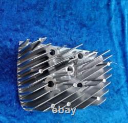 Suzuki Genuine T250 TT250 Cylinder Head L/H Part No. 11121-18610 Mint NOS