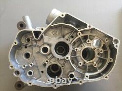 Suzuki Gp125 Gp100 1978 1979 1980 1981 Engine Crankcase Set 11300-39832 N. O. S