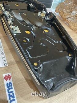 Suzuki Gt125 Gt185 Nos Genuine Seat Assembly With Metal Trim 45100-36201-403 New