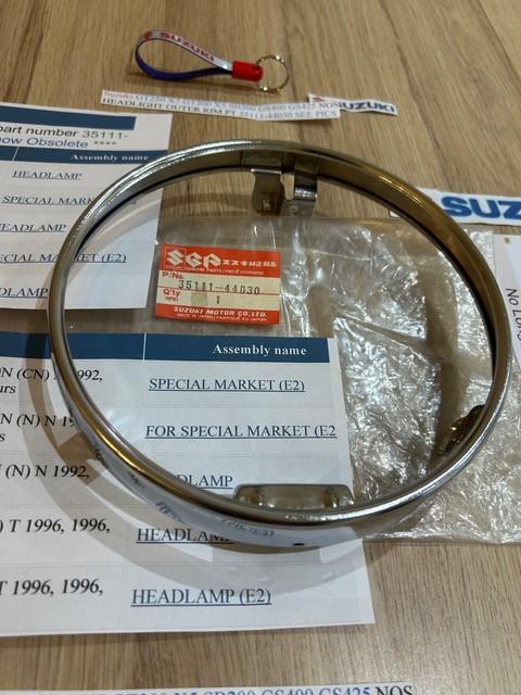 Suzuki Gt250 X7 Gt200 X5 Sb200 Gs400 Gs425 Nos Headlight Rim Pt 35111-44030 Nice