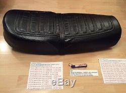 Suzuki Gt380 Gt550 74-77 Dual Seat Nos New Pt No 45100-33x00-865 Has Metal Base Suzuki Gt380 Gt550 74-77 Dual Seat Nos New Pt No 45100-33x00-865 Has Metal Base
