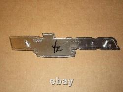 Suzuki Nos Side Cover Emblem O/s Gt185 1973-74 68141-36100