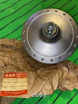 Suzuki Oem Nos F50 F70 Front wheel hub assembly 54100-06611