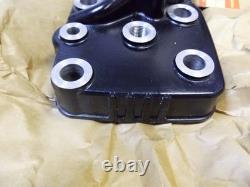 Suzuki RG250 Cylinder Head NOS GAMMA CYL HEAD RG250 Barrel Top OEM 11111-16702