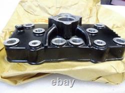 Suzuki RG250 Cylinder Head NOS GAMMA CYL HEAD RG250 Barrel Top OEM 11111-16702