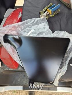 Suzuki Sp370 Sp400 Dr370 Side Panel Frame Cover NOS part No 47110-32401-291