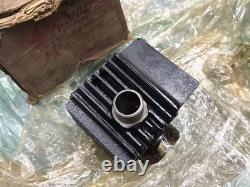 Suzuki T125 T125-II T125R Stinger RH Cylinder NOS Genuine Japan P/N 11211-20100