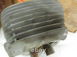 Suzuki T250 Nos Cylinder 1969 11210-18100