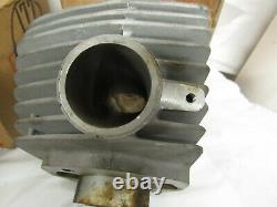 Suzuki T250 Nos Cylinder 1969 11210-18100