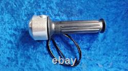 Suzuki TS185 73-79 TS250 73-79 TS400 76-77 Throttle Grip Assy 57100-32610 NOS