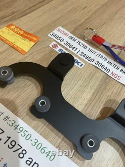 Suzuki TS250 1977 1979 NOS METER BRACKET 34950-30641 34950-30640 INC CUSHIONS