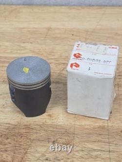 Suzuki Ts125r Sf15a Piston 12110-03d03-0f0 Nos