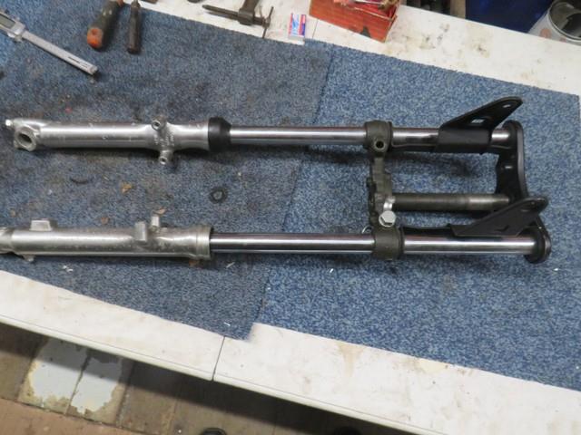 Suzuki Gp100 Forks And Yokes Nos
