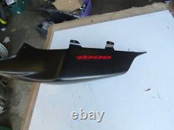 Suzuki gsxr 1000 left hand tail panel side panel 07 08 nos